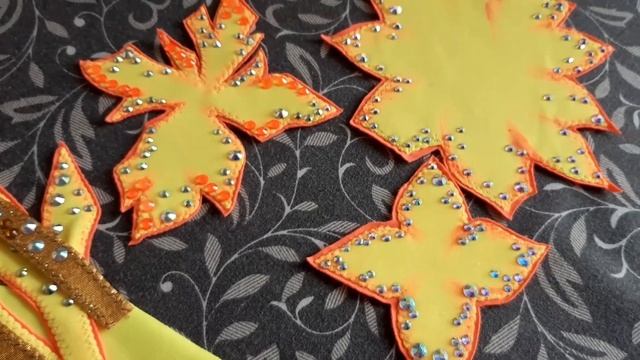 Как сделать объёмный цветок для украшения купальника