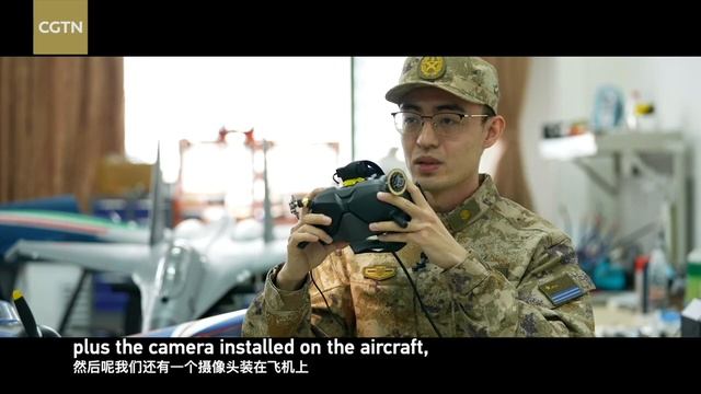 Китай использует гарнитуру виртуальной реальности для обучения пилотов авианосцев