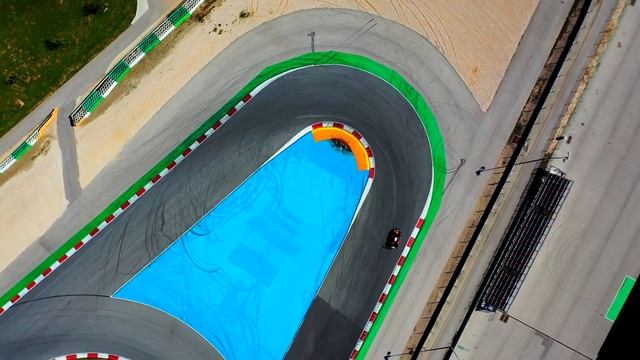 Ferrari 488 Challenge pre-season testing смотреть онлайн