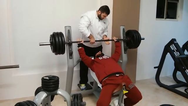 улучшение жима лежа смотреть онлайн