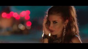 İrem derici - Dur yavaş ( Lyrics )  Sözleri ile
