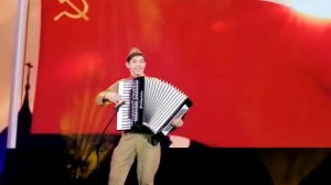 Попури из военных песен. Захар Хоружик. Защитил честь воинской части.