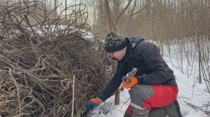 Продолжаю кусать много металла! Осталось немного времени - речка тает.