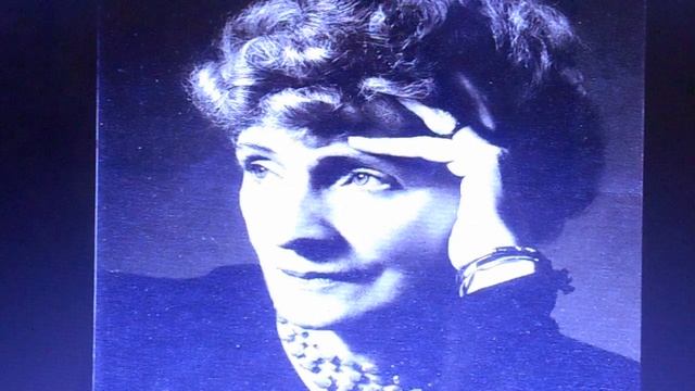 Ольга Ильина - Боратынская. Осенний вечер хмурится сурово... смотреть онлайн