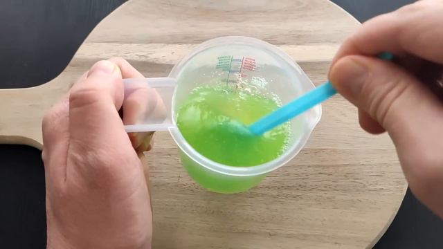 Ovo odčepljuje odvod bolje od stroja. Smrad nestaje