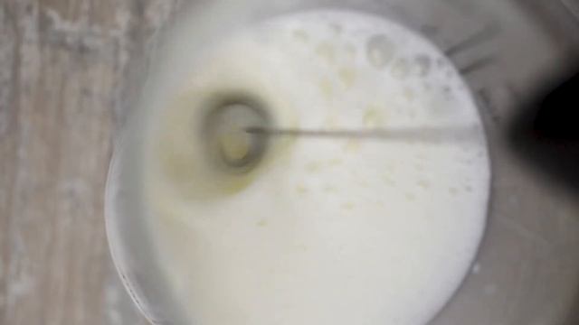 Лате з солоною карамеллю | Salted Caramel Latte #рецепти_том смотреть онлайн