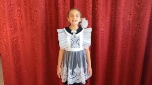 Золотарева Злата   стихотворение Учителями славится Россия автор Илья Шишлов