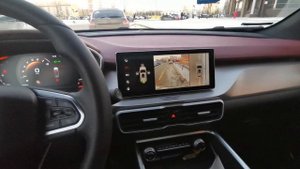 Geely Coolray / Работа заднего дворника в режиме авто