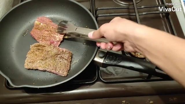 Как готовить СТЕЙК на сковороде? смотреть онлайн