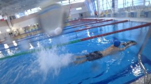 Ноги кроль и много брызг