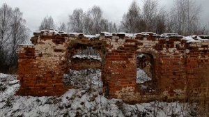 Заброшенный старинный монастырь - ВОССТАНАВЛИВАТЬ НЕЛЬЗЯ!