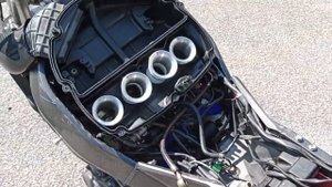 CBR 954RR CARBON FIBER RAM AIR, FULL AKRAPOVIC TITANIUM EXHAUST AND BAZZAZ ECU