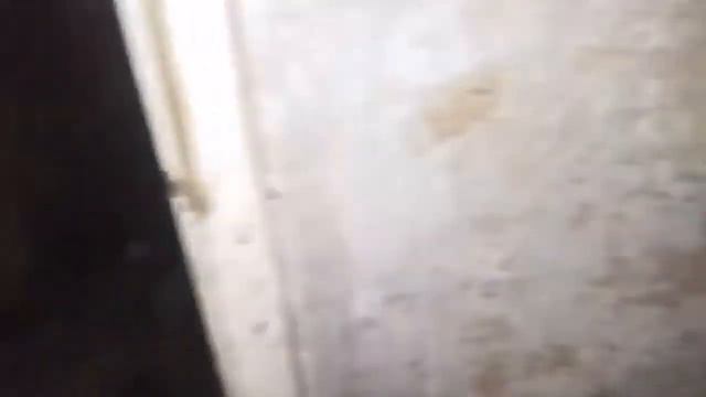 Чем занимаются на этом складе? Нас чуть не поймали, распространите это видео!! - 4 часть смотреть онлайн