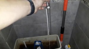 Как слить воду с бойлера без сливного крана