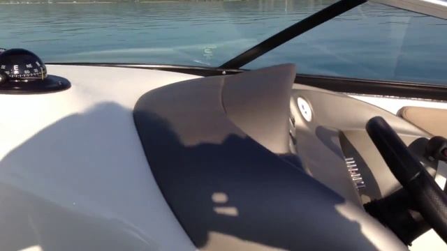 Катер Sea Ray 240 Sun Sport смотреть онлайн