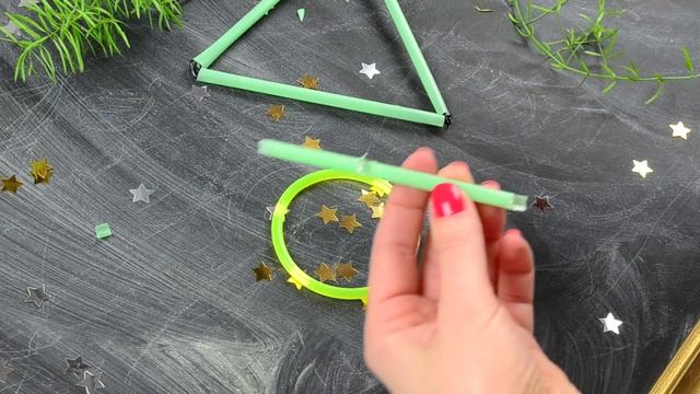 Знак Даров Смерти и пара волшебных палочек - все на елку, да! смотреть онлайн