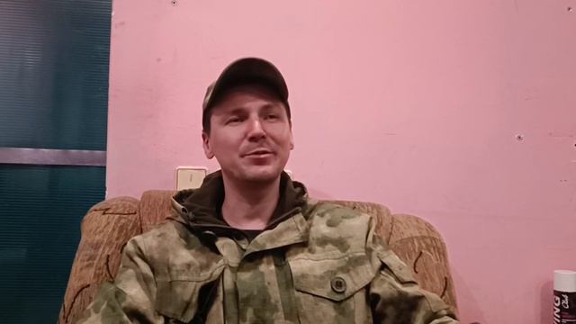 Интервью с писателем на фронте: «Ставки сейчас высоки. Если не победим здесь, то будет очень плохо»