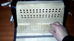 Почему залегли клавиши на немецком аккордеоне