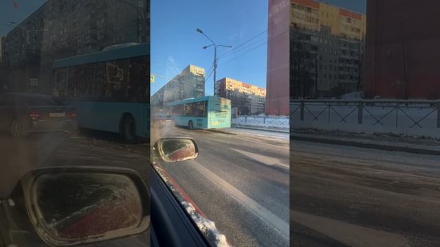 Тройничок на перекрёстке Ленской и Наставников