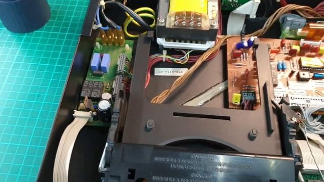 Винтажный CD- проигрыватель «T+A Pulsar CD 1000 AC» Тест звучания, что внутри? смотреть онлайн