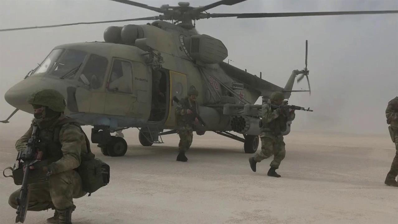 Российская военная полиция взяла под охрану аэродром на севере Сирии