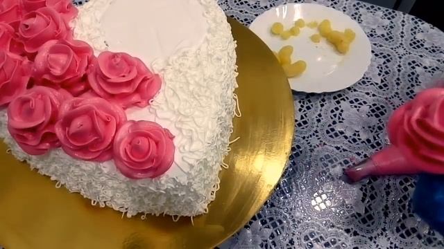 Как сделать торт Сердце с розами. кремовое украшение с цветами Наталья Торт