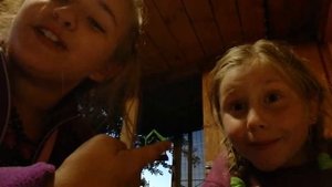 Едим кислые,не дозревшие яблоки!!!!!!???