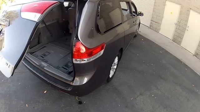 Leather Seats 2011 Toyota Sienna XLE, Leather, Premium, Navigation, & DVD смотреть онлайн