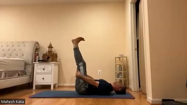 Sivananda Yoga Class, 13 January 2023 | Yoga with Smita | Sivananda Yogalife смотреть онлайн