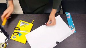 Обложка для книги из куска обоев