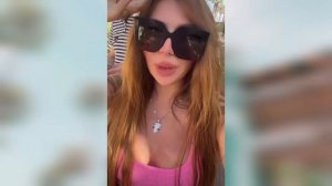 ЛЕДИ ДИАНА НА ПЛЯЖЕ  / С ЮНОНЫ СЛЕТЕЛ КУПАЛЬНИК