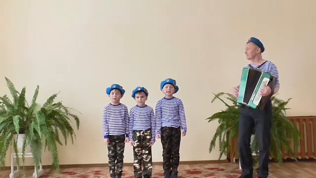 Марисолинский детский сад. Песня Бывало хуже