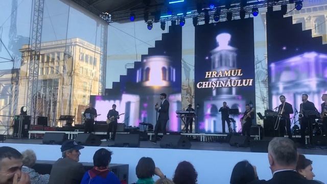Vladimir Fotescu & Orchestra “ Avanti” live at Hramul orașului Chișinău смотреть онлайн