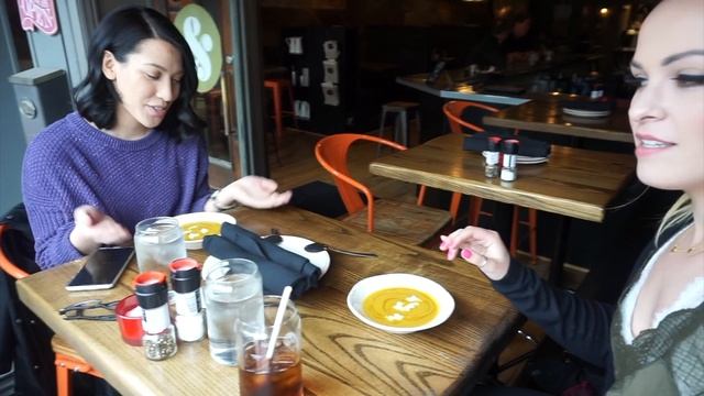 UNTRACKED Full Day of Eating смотреть онлайн