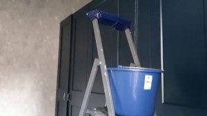 Потоп. Как слить воду с натяжного потолка