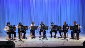 Е.Дербенко «Остров надежды»-Ансамбль баянов и аккордеонов ДШИ 1 г. Белгород,  Штепа Анна (аккордеон