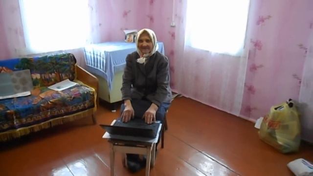 Антонина Ивановна в посёлке Красном. Весна 2015 года.