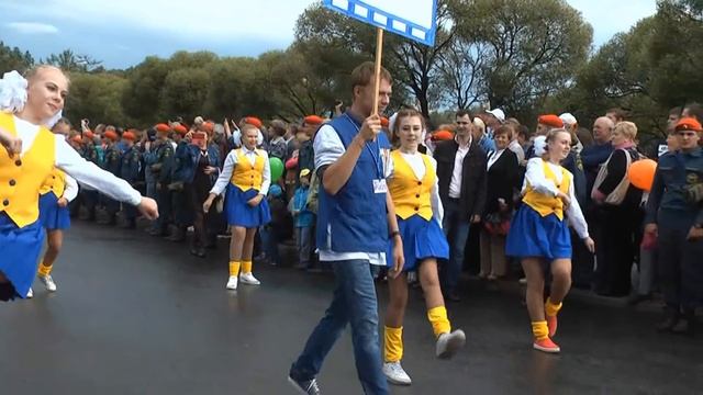 День города Колпино, театрализованное шествие, посвященное году кино смотреть онлайн