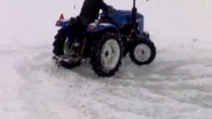 дрифт трактора.mp4