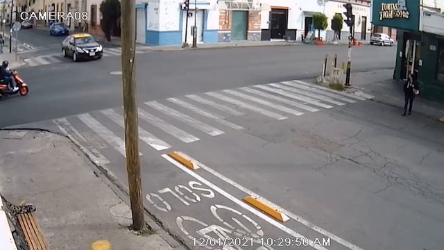 A Trippy Street Trips You Out - Ozzy Man Reviews смотреть онлайн