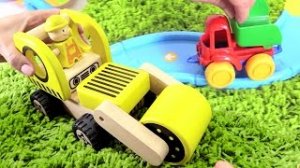 Машинки и конструктор — Игры для мальчиков - Строим дом.mp4