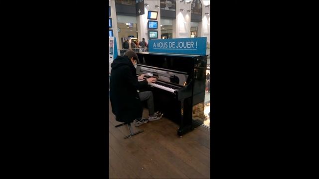 Piano gare St Lazare смотреть онлайн
