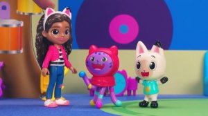 Gabby to the Rescue! Dollhouse Cat-Tastrophe! | GABBY'S DOLLHOUSE TOY PLAY ADVENTURES