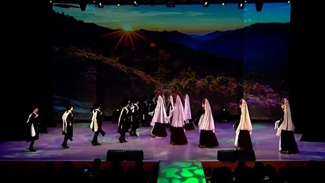 Детский ансамбль кавказского танца «Искорки горных вершин»