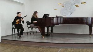 Н.Паганини "Соната №12", А.Лоскутов "концерт для домры с оркестром" исполняет Никулина Ирина