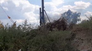 Работа дизель-молота, забивка сваи