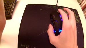 Обзор игровой китайской мышки(3200 DPI)!