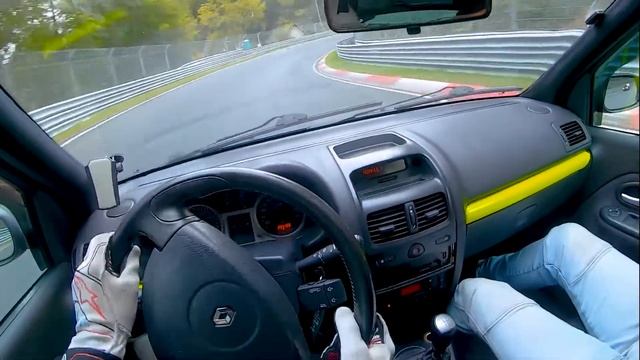 Nurburgring Nordschleife Onboard Renault Clio RS 172 смотреть онлайн