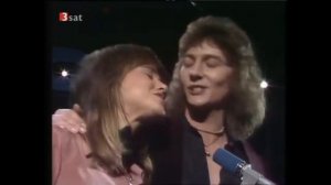 SUZI QUATRO & CHRIS NORMAN Stumblin' In EXTENDED VIDEO.