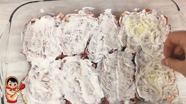 Мясо по этому рецепту получается сочным,ароматным и очень вкусным